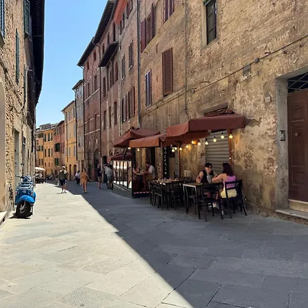 公寓 Le Terrazze Di Camollia